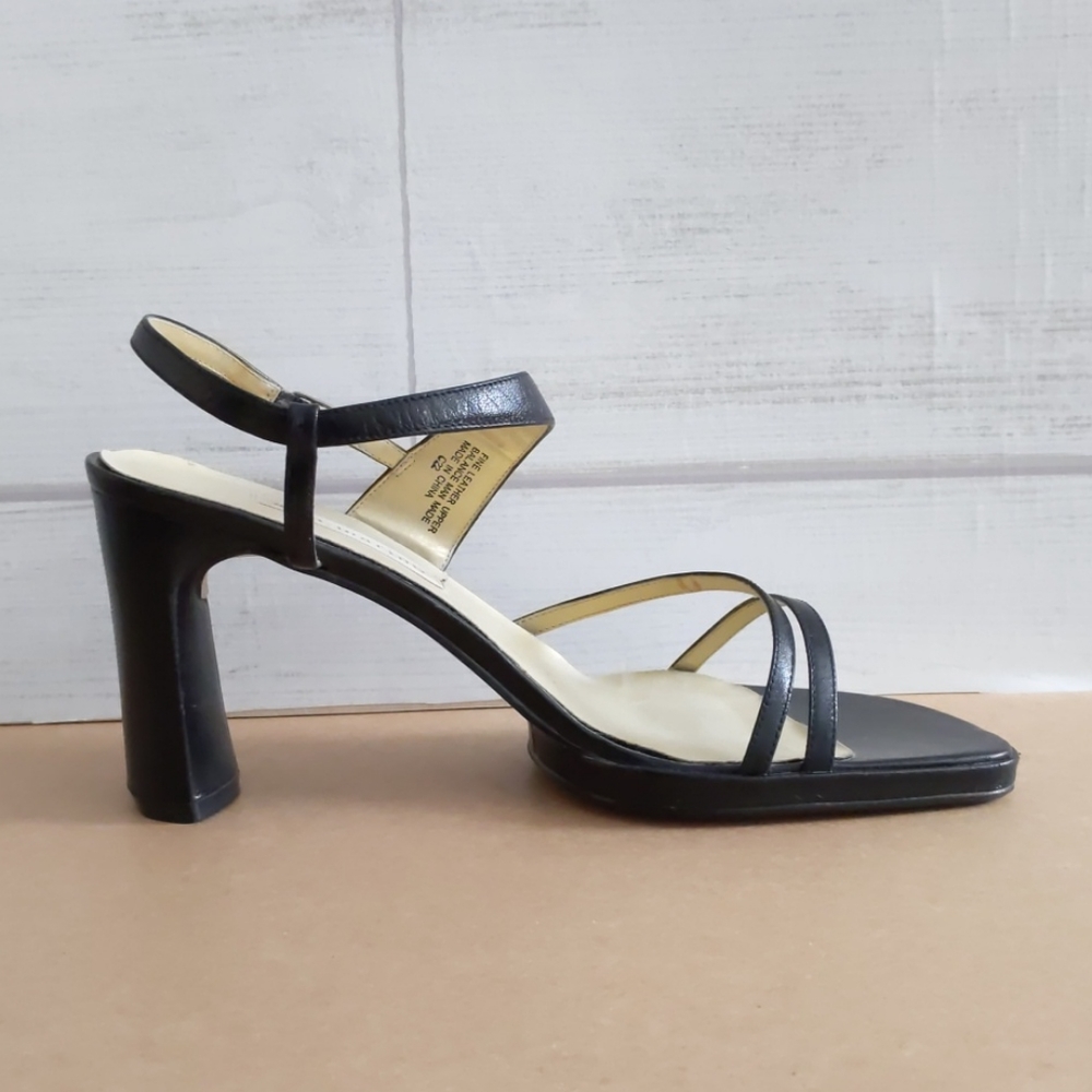 Ann Marino black leather ankle strap shoes